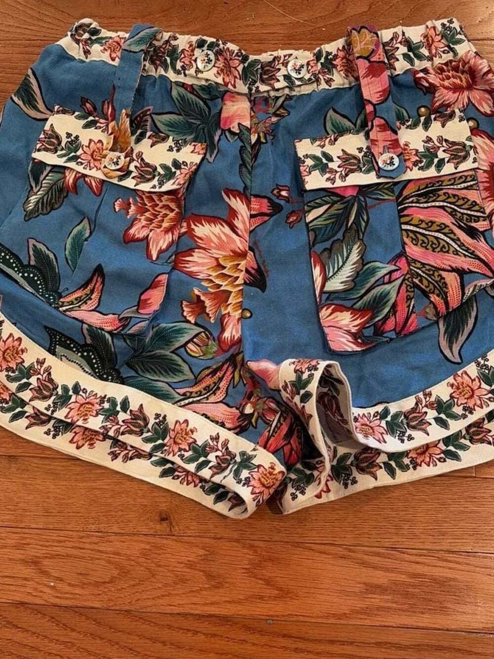 Farm Rio Floral Print Elastic Waist Shorts Size M